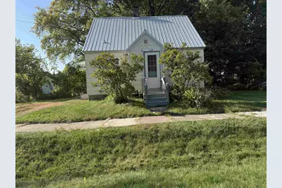 204 N Spruce Avenue, Marshfield, WI 54449 - Photo 1