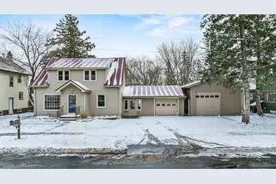 307 S Palmetto Avenue, Marshfield, WI 54449 - Photo 1