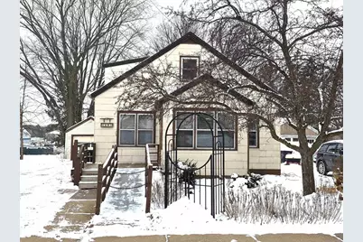 1604 S Cedar Avenue, Marshfield, WI 54449 - Photo 1