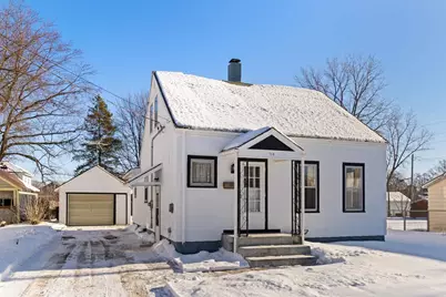 718 Maiden Lane, Shawano, WI 54166 - Photo 1