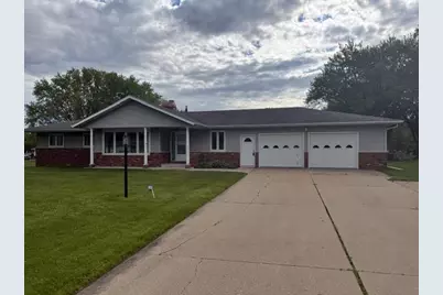 521 N Auburn Avenue, Marshfield, WI 54449 - Photo 1
