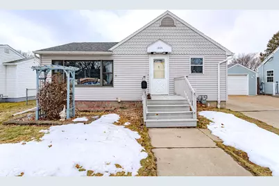 1008 9th Avenue, Wausau, WI 54401 - Photo 1