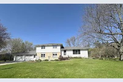 1906 S Cedar Avenue, Marshfield, WI 54449 - Photo 1