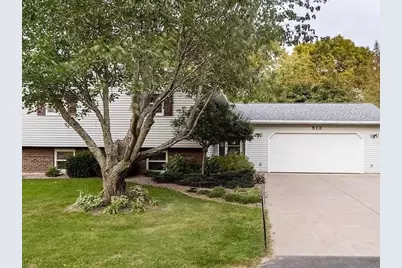 513 N Hume Avenue, Marshfield, WI 54449 - Photo 1