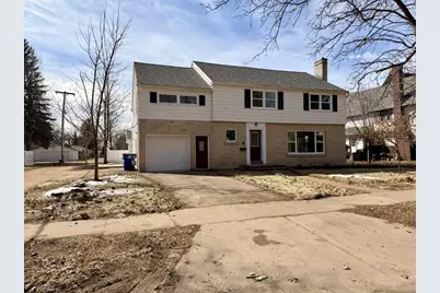 1305 E 6th Street, Merrill, WI 54452 - Photo 1