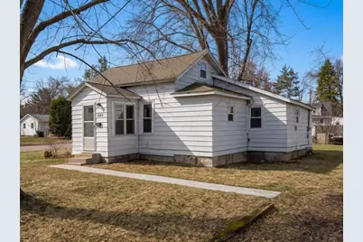 1544 W Pearl Street, Stevens Point, WI 54481 - Photo 1