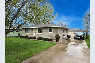 426 Wildwood Court, Marshfield, WI 54449 - Photo 1