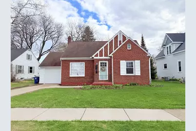 401 Broadway Avenue, Wausau, WI 54403 - Photo 1