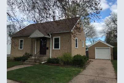 917 N 8th Avenue, Wausau, WI 54401 - Photo 1