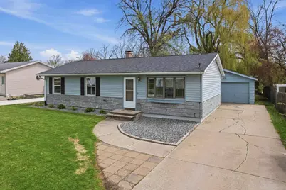417 S 3rd Street, Winneconne, WI 54986 - Photo 1