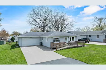 715 N Hinman Avenue, Marshfield, WI 54449 - Photo 1