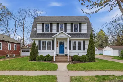 2216 Jefferson Street, Stevens Point, WI 54481 - Photo 1