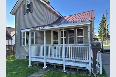 221 W 4th Street, Neillsville, WI 54456 - Photo 1
