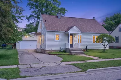 908 W 5th Street, Nekoosa, WI 54457 - Photo 1