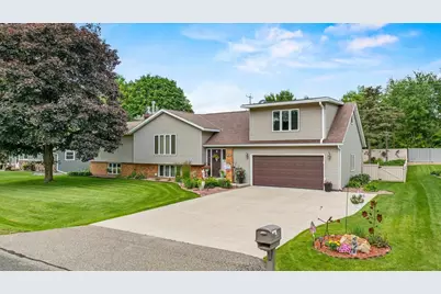 305 Marathon Street, Marshfield, WI 54449 - Photo 1