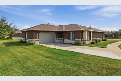 1016 Jasmine Lane #Unit A, Stevens Point, WI 54482 - Photo 1