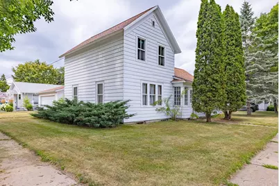 300 N Stuyvesant Street, Merrill, WI 54452 - Photo 1