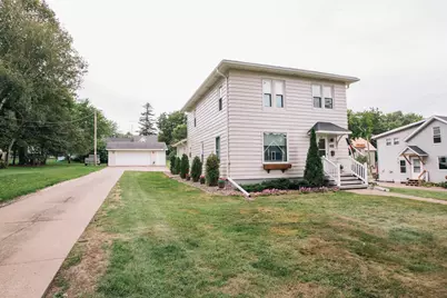 214 Grand Avenue, Neillsville, WI 54456 - Photo 1