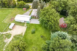 384 N Liberty Rd, Kinnickinnic Township, WI 54022 - Photo 1