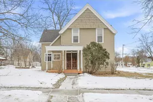 102 N 4th St, River Falls, WI 54022 - Photo 1