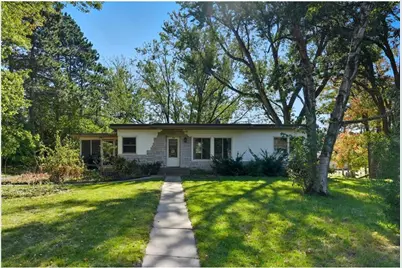 630 Kinnickinnic Street, Hudson, WI 54016 - Photo 1