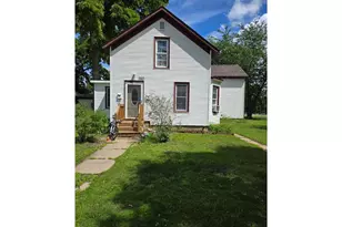 114 S 4th St, River Falls, WI 54022 - Photo 1
