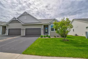 1580 Southpoint Dr, Hudson, WI 54016 - Photo 1