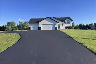 672 Laurie Ln, Hudson, WI 54016 - Photo 1