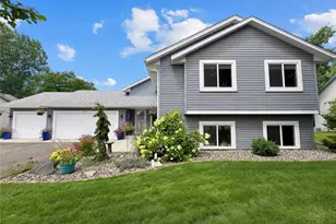 2870 Jordan Dr, Woodbury, MN 55125 - Photo 1