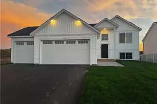 981 Willow Gln Ave, Somerset, WI 54025 - Photo 1