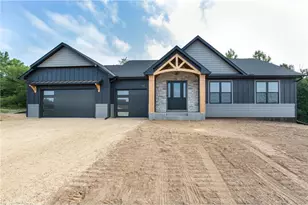 530 Chapman Hls Ct, Saint Joseph, WI 54016 - Photo 1