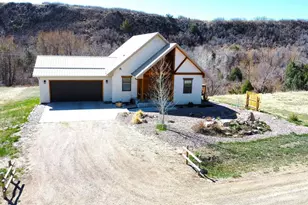 1939 Beverly Dr, Colorado City, CO 81019 - Photo 1