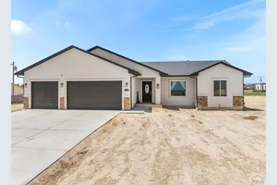 1375 N Moonbeam Dr, Pueblo West, CO 81007 - Photo 1