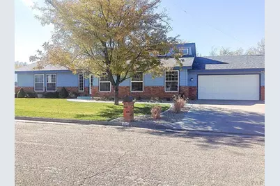 812 Willow Valley Dr, Lamar, CO 81052 - Photo 1