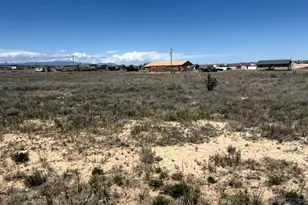 979 E Thorpe Ct, Pueblo West, CO 81007 - Photo 1