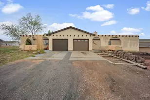 992 S Elbow Dr, Pueblo West, CO 81007 - Photo 1