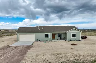 1592 N Hogan Pl, Pueblo West, CO 81007 - Photo 1