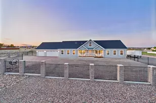 849 E Woodleaf Dr, Pueblo West, CO 81007 - Photo 1