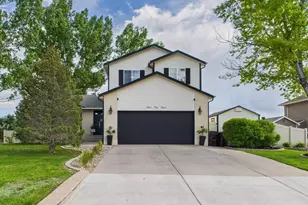 514 W Hook Dr, Pueblo West, CO 81007 - Photo 1