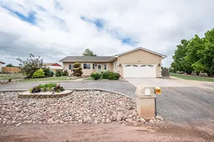 963 S Kenosha Ct, Pueblo West, CO 81007 - Photo 1