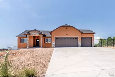 371 N Desert Cove Dr, Pueblo West, CO 81007 - Photo 1