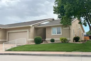 165 Kingsley Ave, Pueblo, CO 81005 - Photo 1
