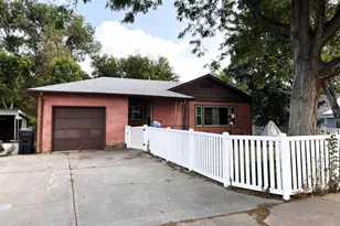 637 Collins Ave, Pueblo, CO 81005 - Photo 1