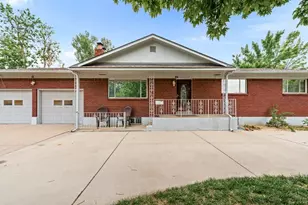 40 Loyola Ln, Pueblo, CO 81005 - Photo 1