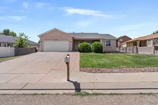 5018 Mojave Dr, Pueblo, CO 81005 - Photo 1