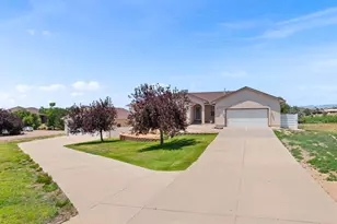 2173 W Las Flores Dr, Pueblo West, CO 81007 - Photo 1