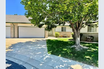 1800 Kingsroyal Ct #M, Pueblo, CO 81005 - Photo 1