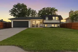 25 Hudspeth Ln, Pueblo, CO 81005 - Photo 1