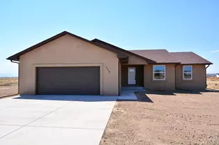 1115 N Knotty Pine Ln, Pueblo West, CO 81007 - Photo 1