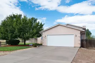 342 E Bond Ct, Pueblo, CO 81007 - Photo 1